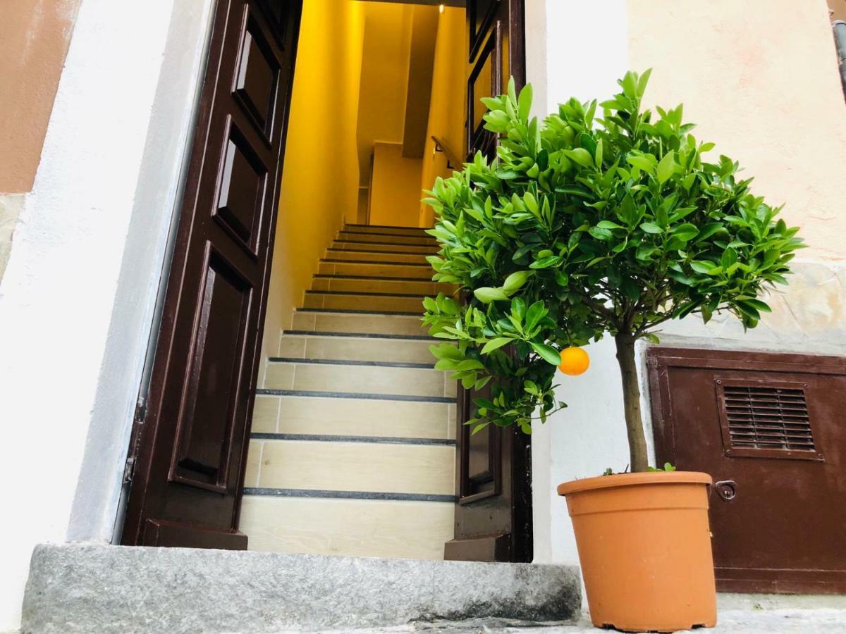 فيلا U Peri Alivu House كاتانيا المظهر الخارجي الصورة